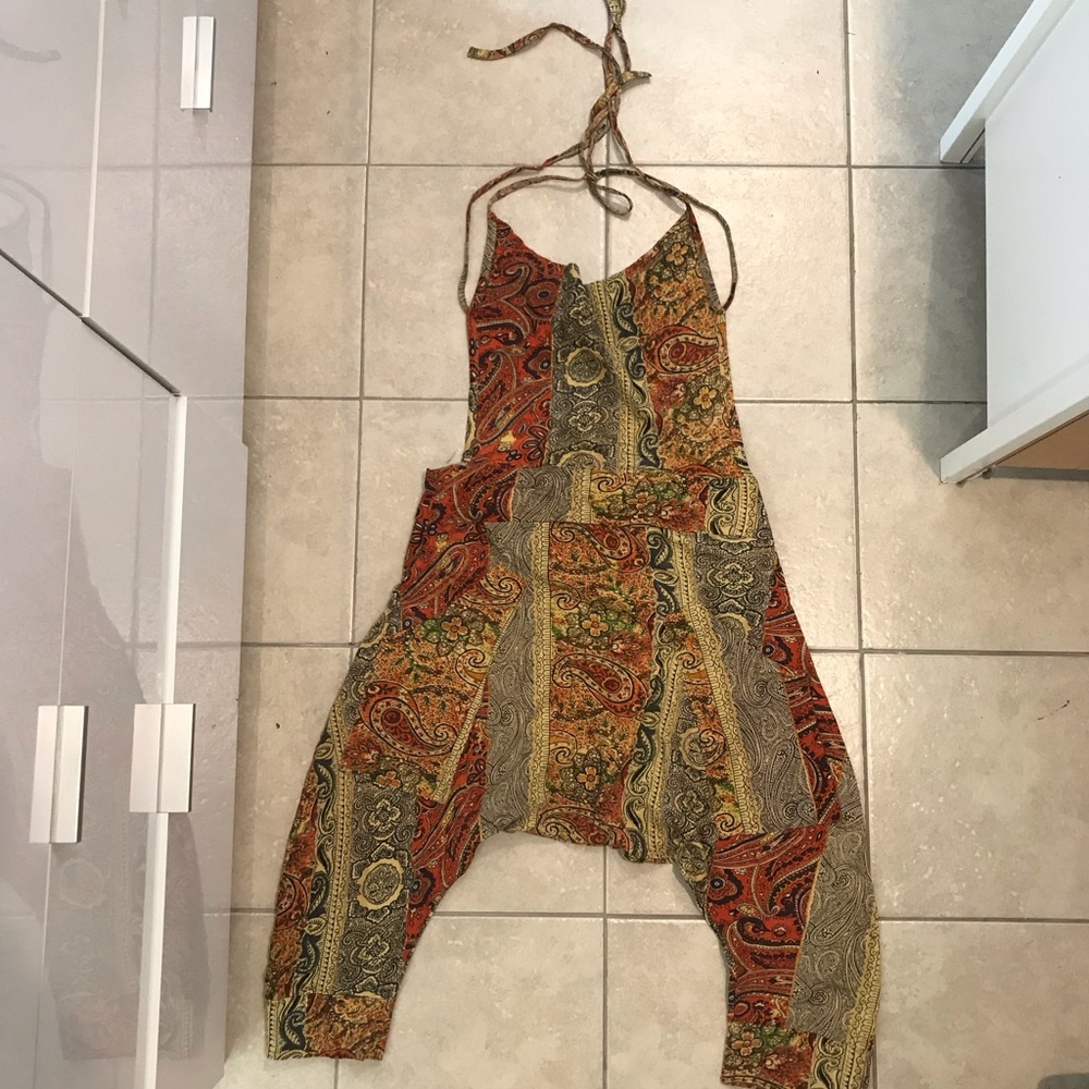 Romper with pockets